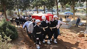 Hatay'da kanserden ölen polis memuru son yolcuğuna uğurlandı