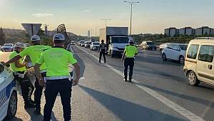 İstanbul'da çakar, siren ve emniyet şeridi ihlal edenlere yönelik denetim