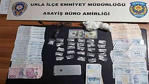 İzmir'de kokain baskınında 2 şüpheli yakalandı