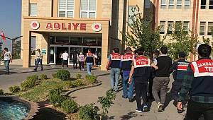 Kahramanmaraş merkezli DEAŞ operasyonunda yakalanan 5 şüpheli tutuklandı