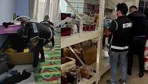 Mersin’de yasaklı maddeyi cinsel içerikli macuna karıştırarak satan firmalara operasyon 15 gözaltı