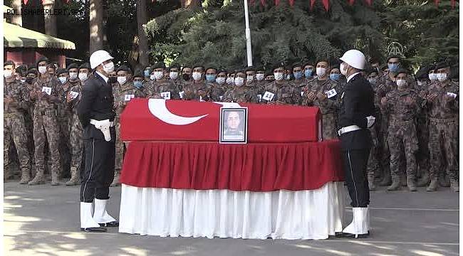 Şehit polisler için Gaziantep'te tören düzenlendi 