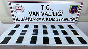Van'da 73 bin 500 TL değerinde kaçak cep telefonu ele geçirildi