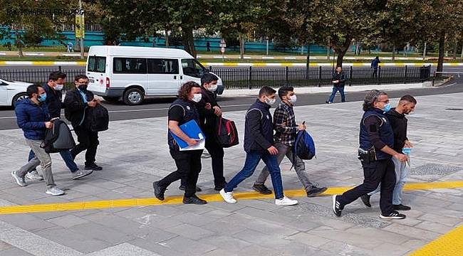 Yunanistan'a kaçmaya çalışan 5 FETÖ üyesinden 4'ü tutuklandı