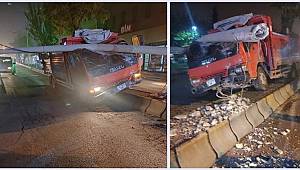 Alkollü sürücü elektrik direğine çarparak durabildi