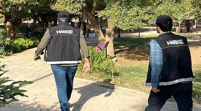 Nusaybin polisinden uyuşturucu satıcılarına yönelik narko alan denetimi 