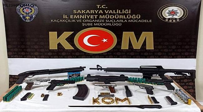 Sakarya'da çok sayıda silah ve mühimmat ele geçirildi 
