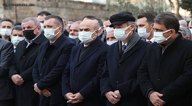 Vali Demirtaş, eski Mardin Milletvekili Nehrozoğlu’nun Cenaze Törenine Katıldı