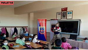 Malatya'da jandarmadan öğrencilere eğitim