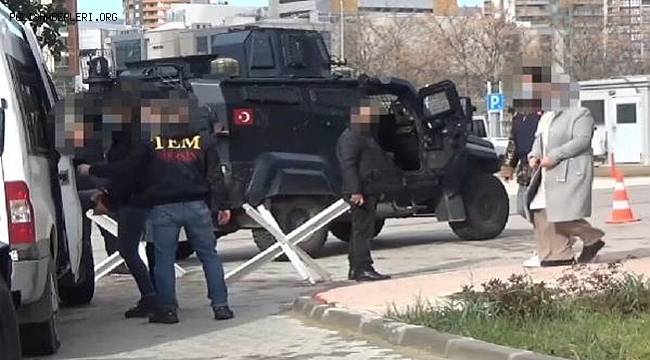 Mersin'de Terör Operasyonunda 4 Gözaltı