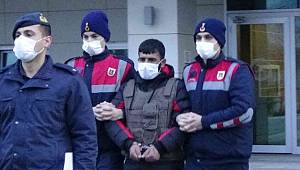 Tartıştığı iş arkadaşını defalarca bıçaklayarak öldürdü