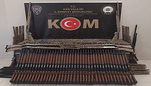 Van'da 16 Koli içerisinde 200 adet av tüfeği  ele geçirildi 