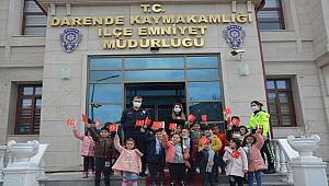 Anaokulu Öğrencilerinden Darende İlçe Emniyet Müdürlüğüne Ziyaret