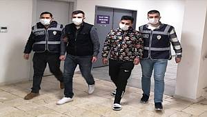 Antalya'da otomobil camlarını kırarak hırsızlık yapan 3 zanlı yakalandı