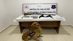 Antalya'da uyuşturucu operasyonunda 2 zanlı yakalandı 