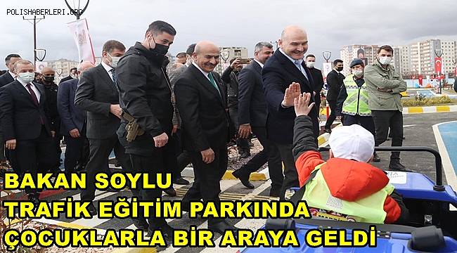 Bakan Soylu, trafik eğitim parkında çocuklarla bir araya geldi
