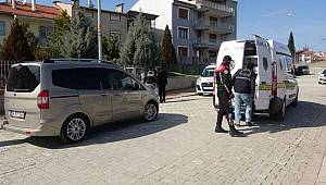 Camiden evine dönerken husumetlisi tarafından başından vurulan kişi hayatını kaybetti