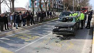 Edirne’de 2 kişinin yaralandığı kazayı vatandaşlar film gibi izledi