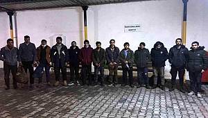Hatay'da yolcu otobüsünde 13 düzensiz göçmen yakalandı