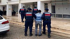 Kendisini ‘Banka çalışanı’ olarak tanıtan dolandırıcı tutuklandı