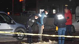 Malatya'da evinin önünde silahlı saldırıya uğrayan işadamı yaralandı
