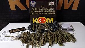 Mersin'de bir araçta 506 gram esrar ele geçirildi
