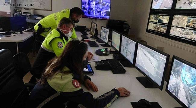 Trafik denetimleri kameralardan yapılıyor 