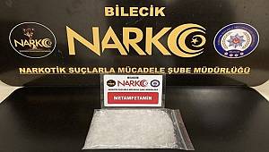 Bilecik’te şüpheli şahsın üzerinde 250 gram uyuşturucu madde ele geçirildi 