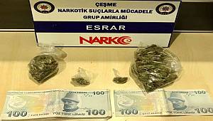 Çeşme’de uyuşturucu satışına suçüstü 