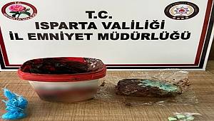 Çikolata kavanozuna uyuşturucu sakladı