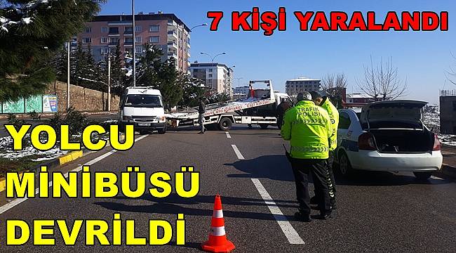 Gaziantep'te yolcu minibüsü devrildi 7 kişi yaralandı