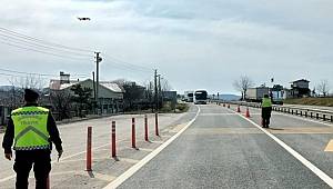 Jandarma ekipleri dron ile yolcu taşıyan araçları denetledi