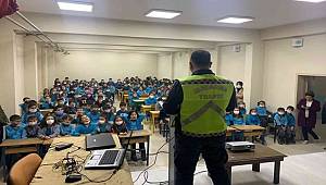 Minikler trafik kurallarını jandarmadan öğrendi 
