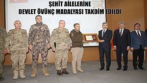 Van'da Şehit Ailelerine Devlet Övünç Madalyası Takdim Edildi