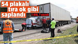 Bolu'da hafif ticari araç tıra ok gibi saplandı 1 kişi öldü