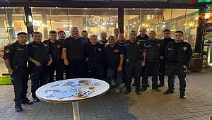 Polis devriye ekipleri iftarda iş adamının misafiri oldu 