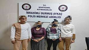 Polisten kaçarken çaldıkları parayı etrafa saçan 4 kadın yakalandı