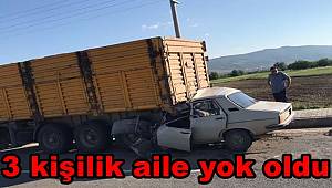 3 kişilik aile böyle yok oldu, Araçları tıra çarptı ve kağıt gibi ezildi