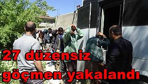 3 metrekarelik bölmede gizlenen 27 düzensiz göçmen yakalandı