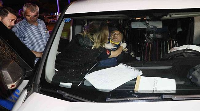 Adana’da polis aracıyla otomobil çarpıştı, 4 yaralı 