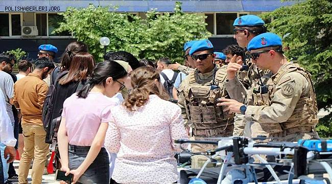 Jandarmadan üniversite öğrencilerine tanıtım faaliyeti  