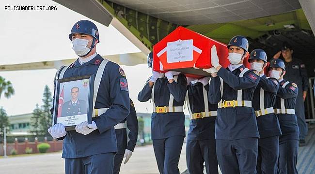 Şehit Jandarma Teğmen Akdeniz'in cenazesi Adana'ya getirildi 