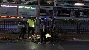 Fatih’te otomobille motosiklet çarpıştı, 1 ölü, 1 yaralı 