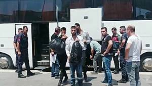 Adıyaman'da 37 düzensiz göçmen yakalandı 