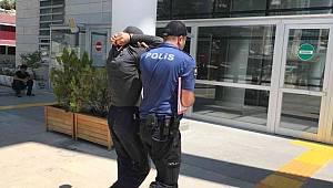 Girdikleri iş yerinde suçüstü yakalanan 2 hırsızlık şüphelisi tutuklandı