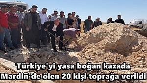 Türkiye'yi yasa boğan kazada ölen 20 kişi toprağa verildi  