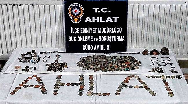 Bitlis’te sikke ve tarihi eser ele geçirildi 