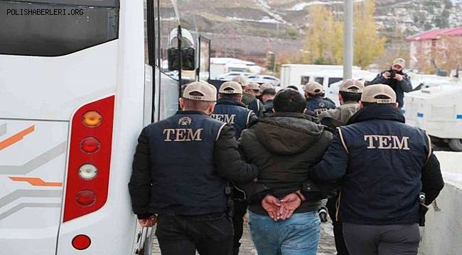 Hakkari'de gözaltına alınan 16 kişi adliyeye sevk edildi 
