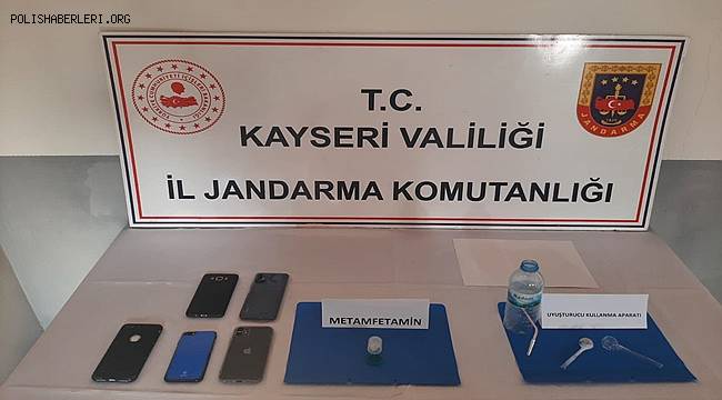 Jandarmadan 3 ilçede eş zamanlı uyuşturucu operasyonu, 5 gözaltı 
