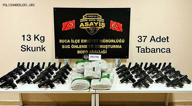 İzmir'de 37 tabanca ve 3 kilo skunk ele geçirildi! 2 gözaltı 